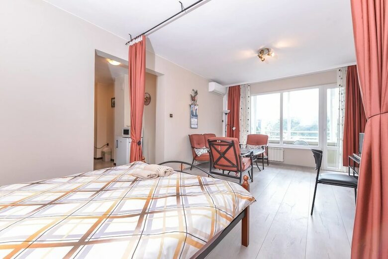 Apartamentos Fm Deluxe Studio - Macedonia Square