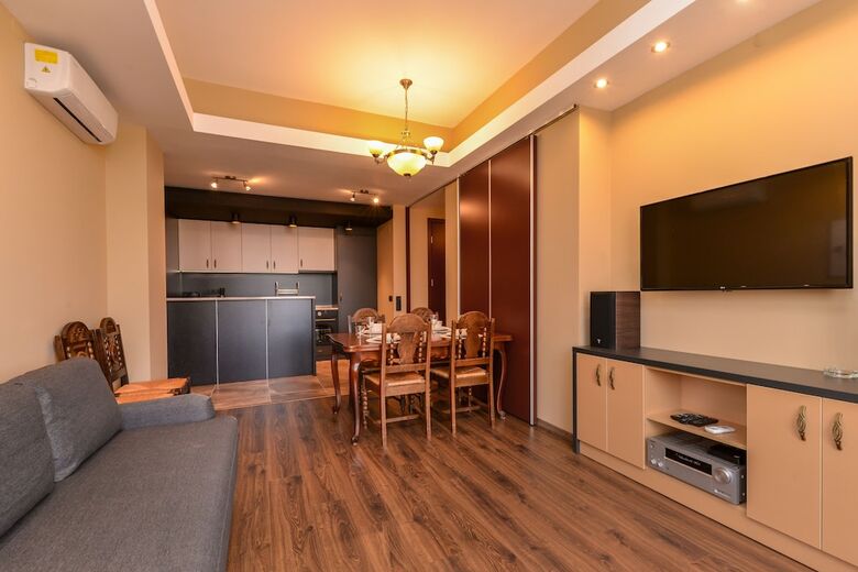 Fm Luxury 2-bdr Apartment - Jazzy