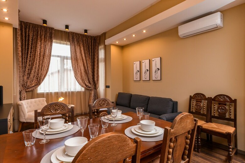 Fm Luxury 2-bdr Apartment - Jazzy