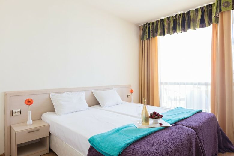 Aparthotel Two Bedroom Apartment With Balcony