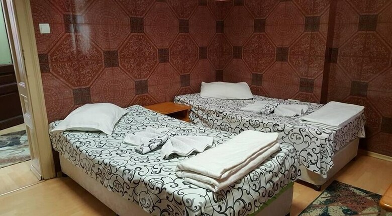 Hostal Shans 2 Hostel