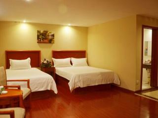 Hotel Greentree Inn Shandong Weihai Wendeng Baida Square