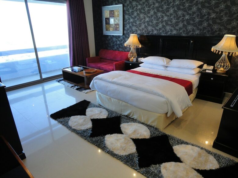 Al Andalus Plaza Hotel