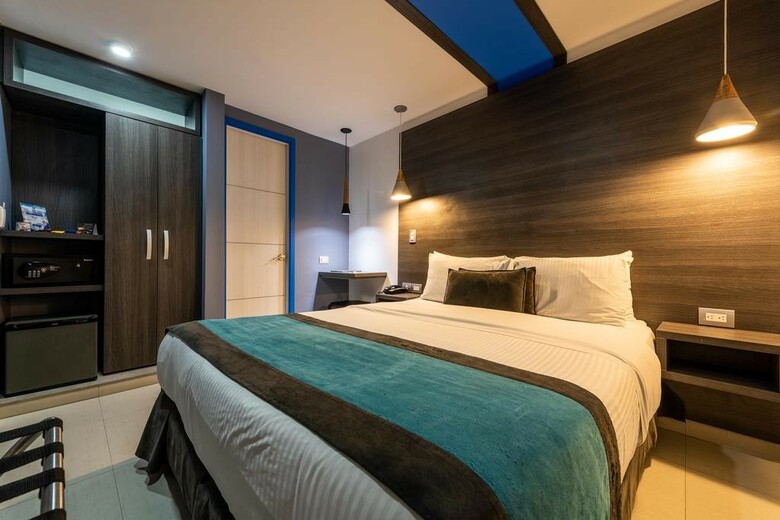 Hotel Blue Concept