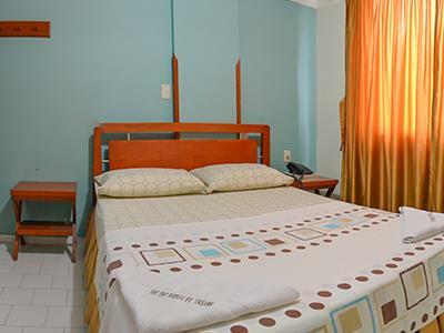 Hotel La Puerta Del Sol