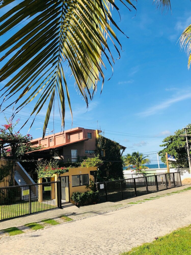 Apartamento Com Piscina A Beira Mar