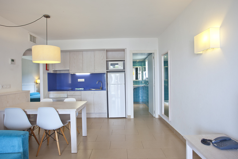 Apartamentos Mestral Llebeig