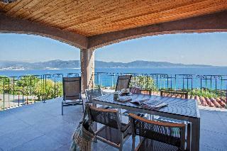 Residencia Domaine Arcobiato