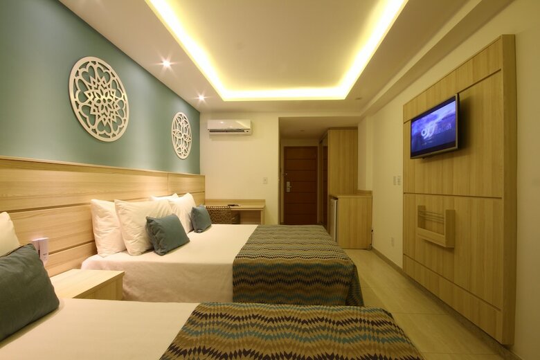 Paradiso Pero Praia Hotel