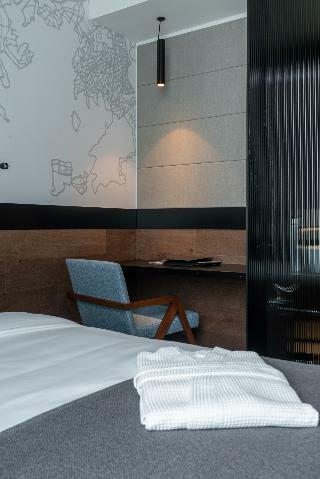 International Business Hotel