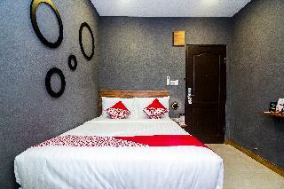Hotel Oyo 1327 Avava Inn