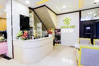Hotel Oyo 1327 Avava Inn