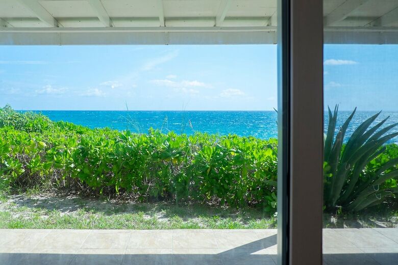 Lovin' Life By Eleuthera Vacation Rentals
