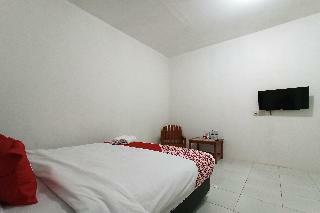 Oyo 1705 Lyfriska Residence
