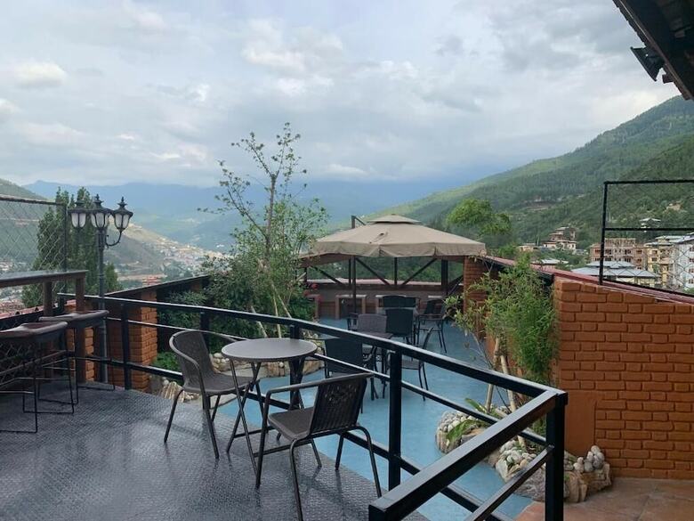 Hotel The Pema By Realm