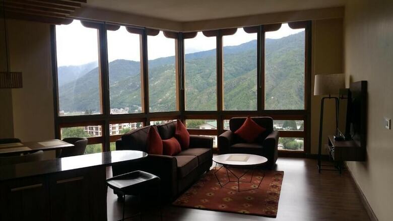 Hotel The Pema By Realm