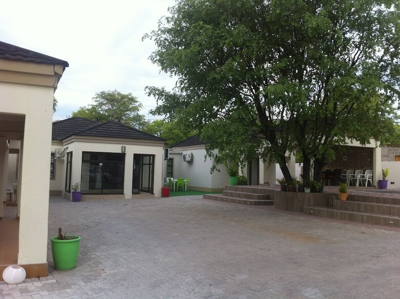 Lediba Guest Lodge