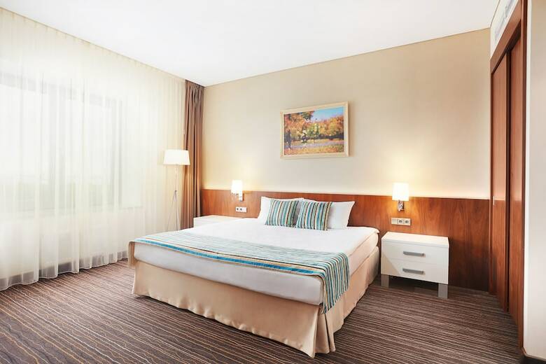 Victoria Hotel And Spa