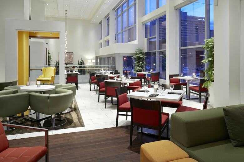 Delta Hotels By Marriott Ottawa City Centre