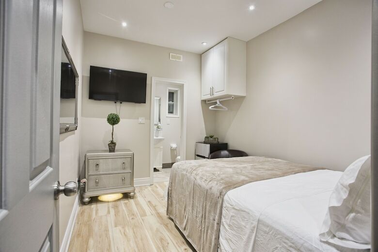 Apartamentos Toronto Rooms And Suites