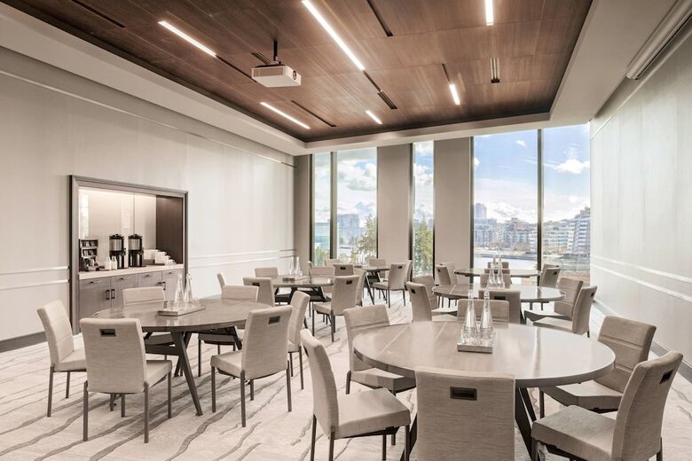 Hotel Jw Marriott Parq Vancouver