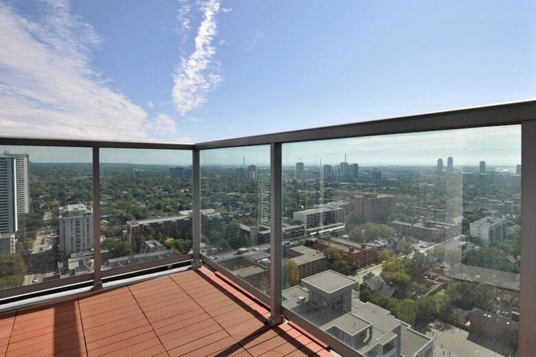 Condos With Free Parking & Gorgeous View