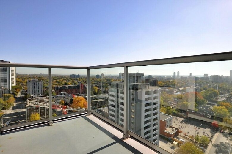 Condos With Free Parking & Gorgeous View