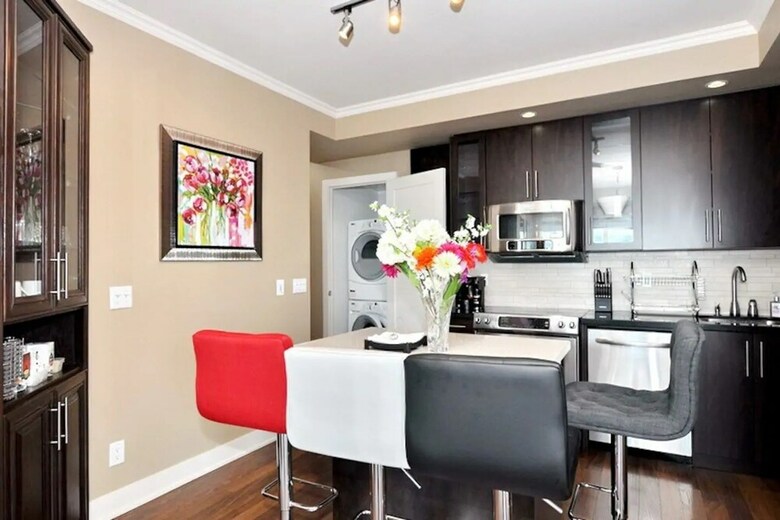 Condos With Free Parking & Gorgeous View