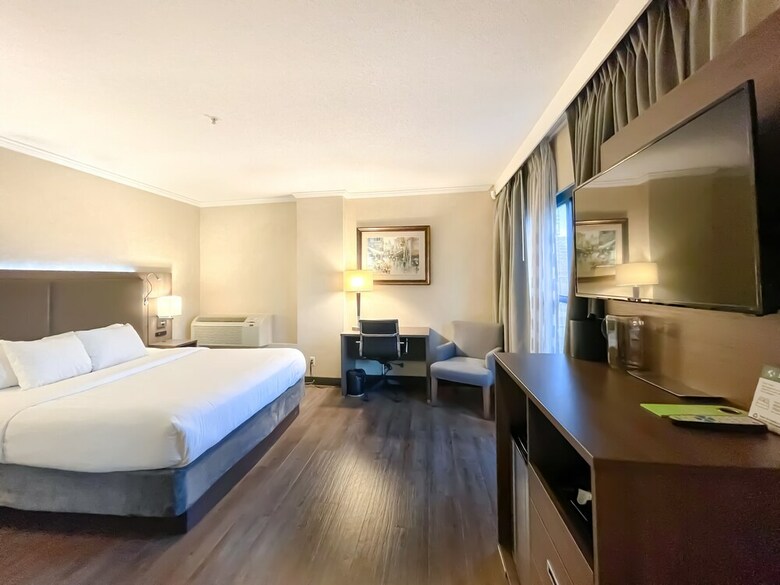 Hotel Gec Granville Suites Downtown