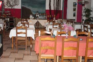 Yasha Hotel