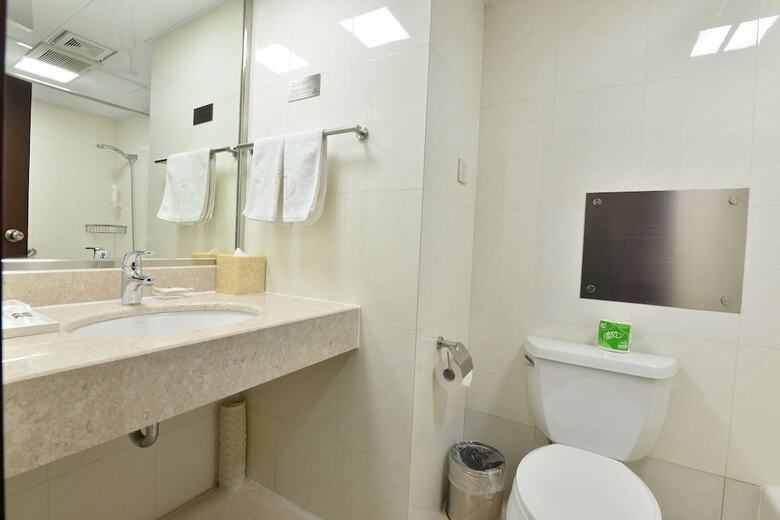 Hotel New Harbour Service Apartments