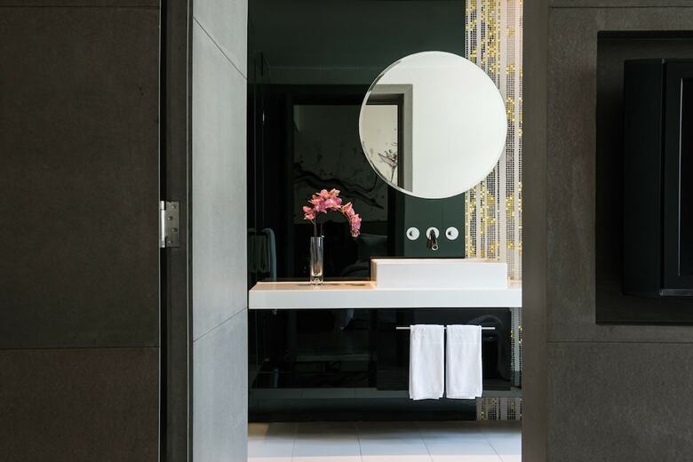 Zense Hotel