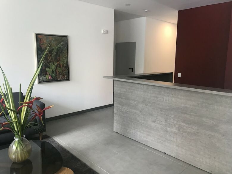 Hotel Class Suites By Colclick