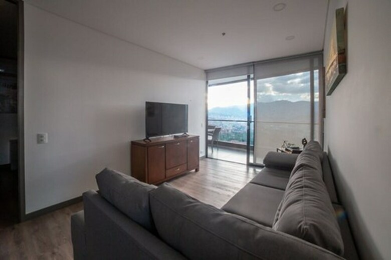 Hotel Class Suites By Colclick