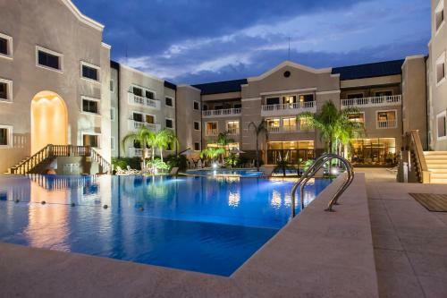 Howard Johnson Hotel & Casino