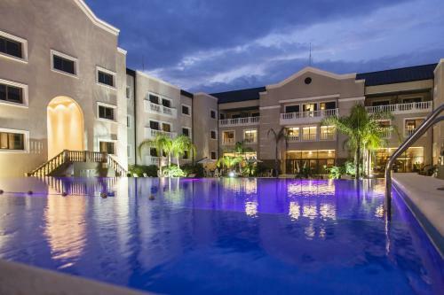 Howard Johnson Hotel & Casino