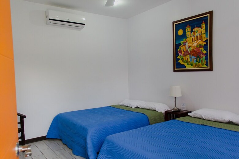 Terida Airport B&B
