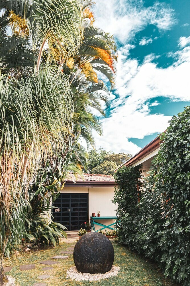 Terida Airport B&B