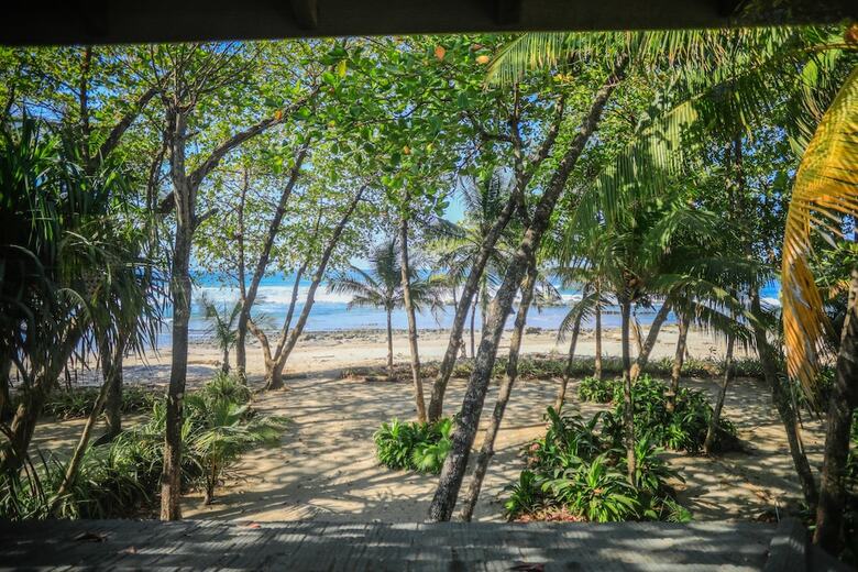 Nekaui Beachfront Villa 1 - Experience Nature