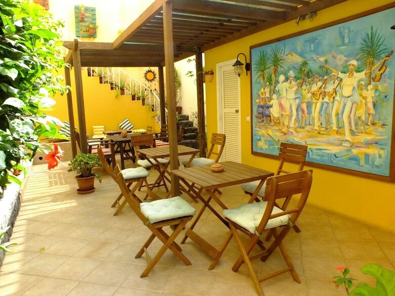 Kira's Boutique Hotel