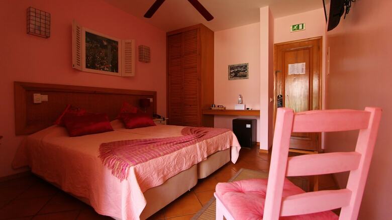 Kira's Boutique Hotel
