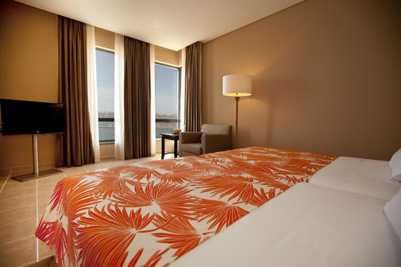 Hotel Pestana Tr�pico