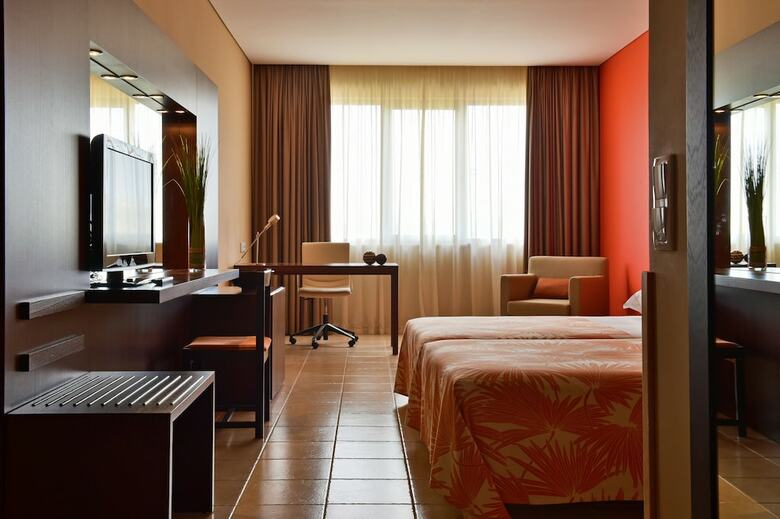 Hotel Pestana Tr�pico