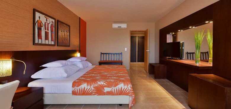 Hotel Pestana Tr�pico