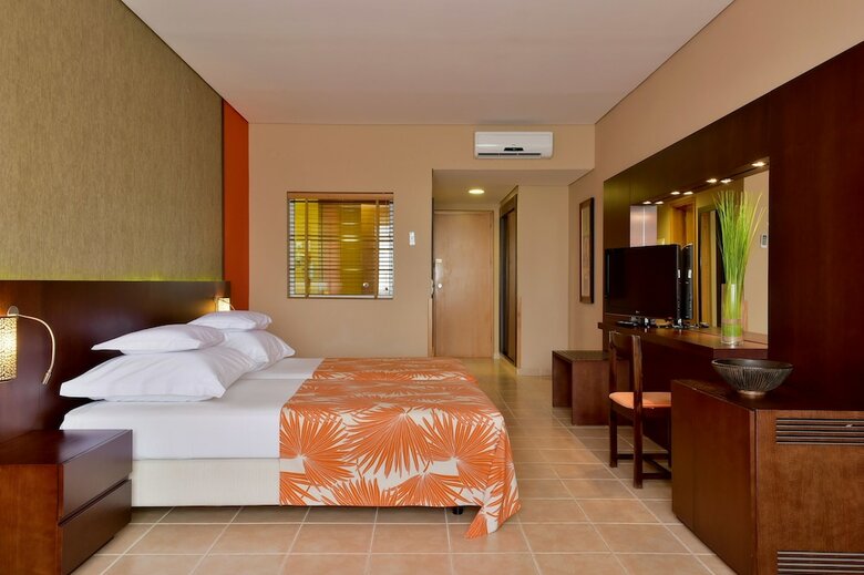 Hotel Pestana Tr�pico