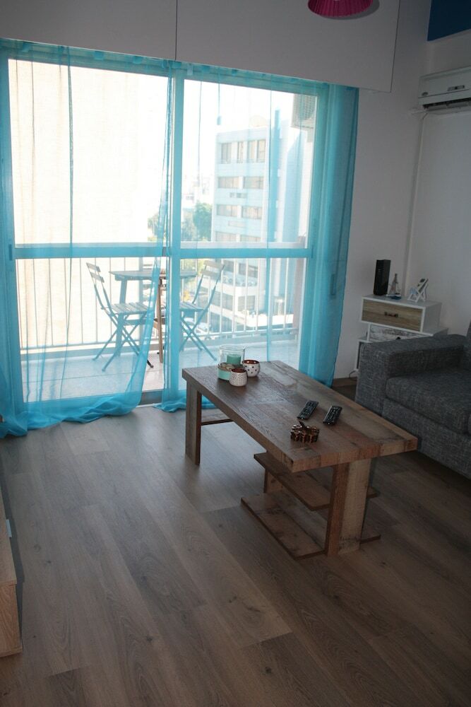 Apartamentos By The Sea II