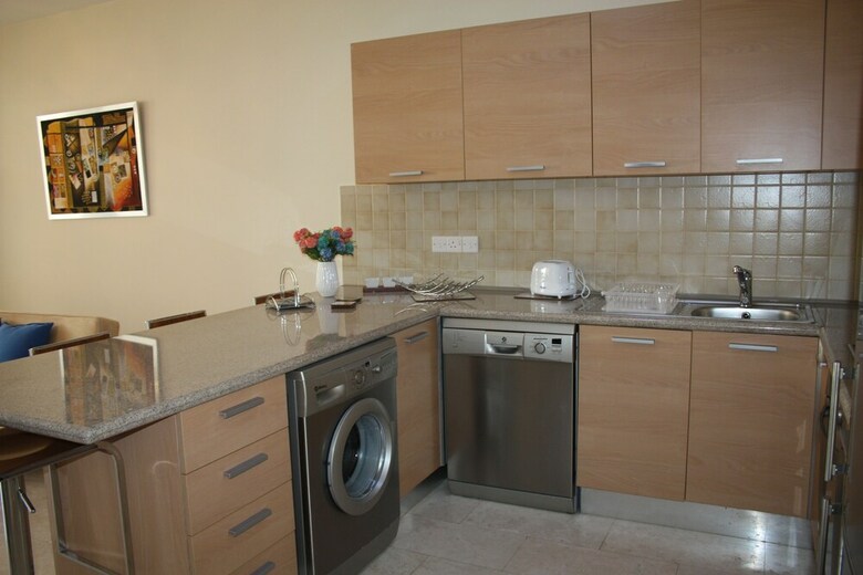 Apartamentos By The Sea I