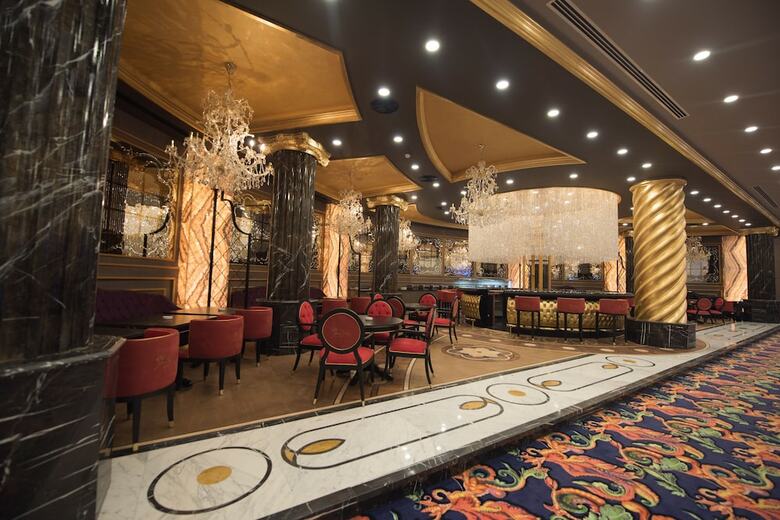 Les Ambassadeurs Hotel & Casino