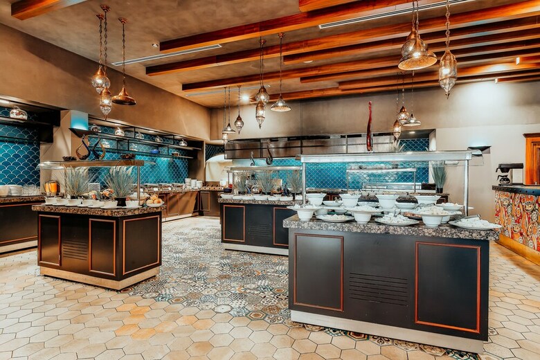 Les Ambassadeurs Hotel & Casino
