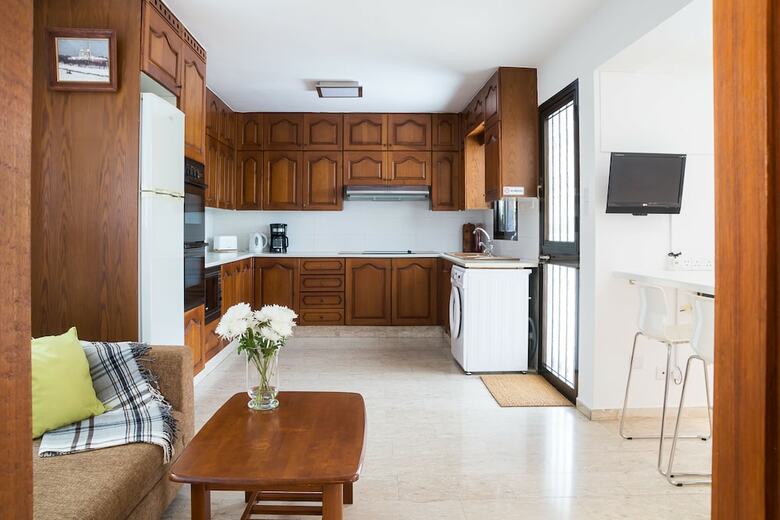 Silver Apartment